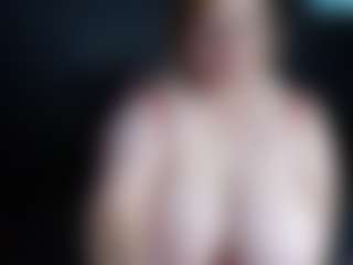 crystaleva MILF webcam performer live streaming