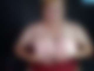 Live cam show with crystaleva - BBW MILF on Streamer API