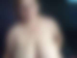 Live cam show with crystaleva - Lovense on Dare Cams