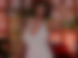 Live cam show with Victoria Milan - Living Room on TeamSkeetLive