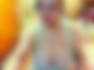 Live cam show with seductiveely - Hairy Pussy on Cam Slut