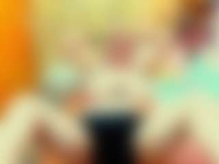 Live cam show with seductiveely - Blonde Hair Fetish on Gym Cam Girls