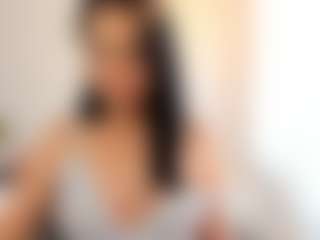 nicole-lustt MILF webcam performer live streaming