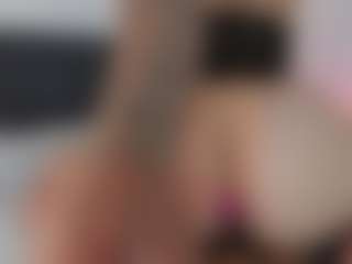 Live cam show with Lia Prada - Anal on Cam Slut