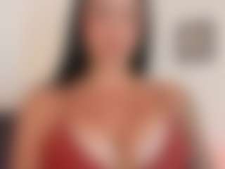 Live cam show with Lia Prada - Oil on SxyPornLive