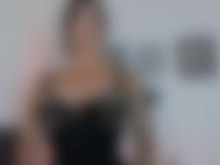 Live cam show with Lia Prada - Fucking on Cam Slut