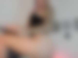 Live cam show with Lia Prada - Full Nudity on madthumbs