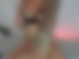 Live cam show with Lia Prada - Arab Athletic on Milfs Live
