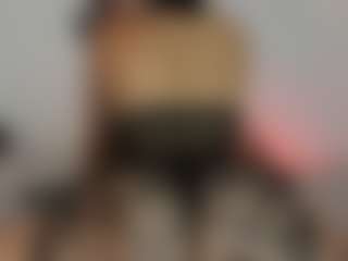 Live cam show with Lia Prada - Tattoos on milfzrlive.com