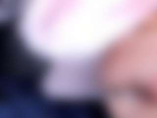 Live cam show with Kimberly - Lush Teen (18+) on Mixed Magazine Live
