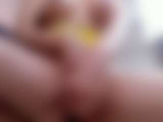 Live cam show with Kimberly - Foot Fetish Toys on hrnylive.com