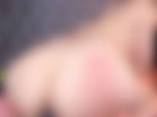 Live cam show with Kimberly - Dildo Or Vibrator on livesuperchat.net