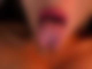 Live cam show with Kimberly - Facial on StripNow