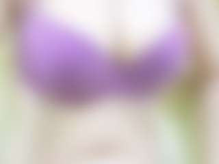 Live cam show with nidhilove - Big Nipples on luckytryst.com