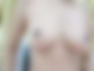 Live cam show with nidhilove - Indian Young Adult on chickslive.net | france