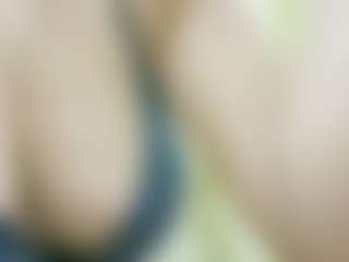 Live cam show with nidhilove - Indian BBW on CamwithHer | france