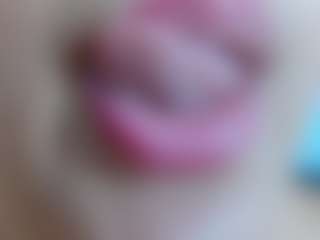 Live cam show with erika-lois - Control on Hubzter Live
