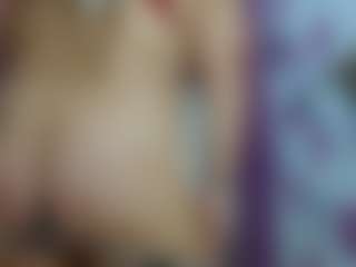 Live cam show with erika-lois - Thick on x69.live