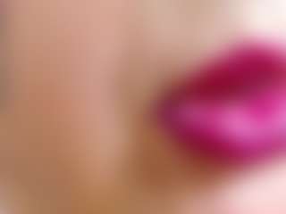 Live cam show with erika-lois - Thick on camgirlchat.live