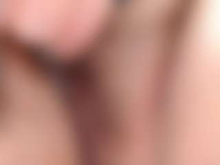 Live cam show with erika-lois - Bedroom on sexytreat.net