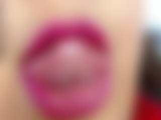 Live cam show with erika-lois - Bedroom on Pornisteam.com