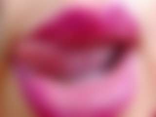 Live cam show with erika-lois - Blue Eyes on Fit Hotties