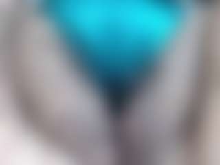 Live cam show with erika-lois - Solo on Gym Cam Girls
