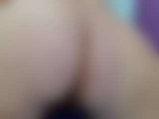 erika-lois's Live Sex Cam Show