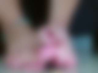 Live cam show with erika-lois - Fingering Latina on Lustler | colombia