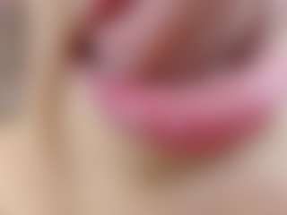 Live cam show with erika-lois - Solo on Camsoda