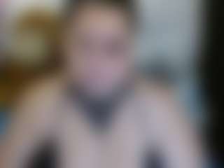 Live cam show with erika-lois - Natural on AdultVida.com