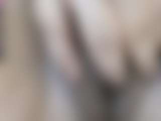 Live cam show with erika-lois - Moaning on TeamSkeetLive