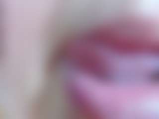 Live cam show with erika-lois - Bedroom on StripNow