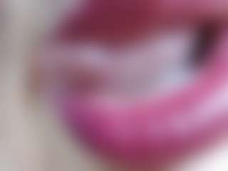 Live cam show with erika-lois - Thick on SpankPalCams