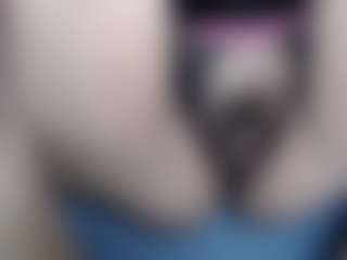 erika-lois's Live Sex Cam Show