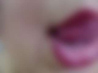 Live cam show with erika-lois - Living Room on Camsoda