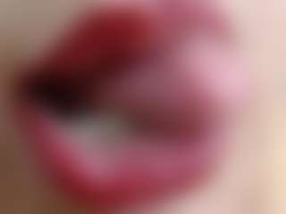 Live cam show with erika-lois - Solo on Camsoda