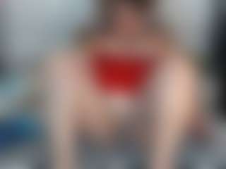 Live cam show with erika-lois - Moaning on CamClone