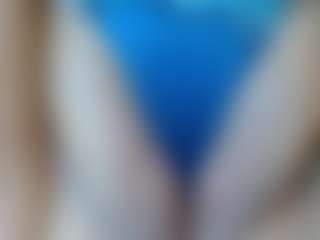 erika-lois's Live Sex Cam Show