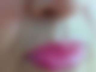 Live cam show with erika-lois - Thick on CamSodaAdn