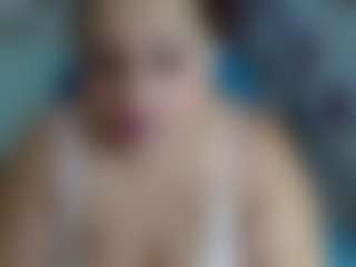 Live cam show with erika-lois - Blue Eyes on Pornisteam.com