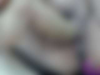 Live cam show with erika-lois - Big Ass on luckytryst.com