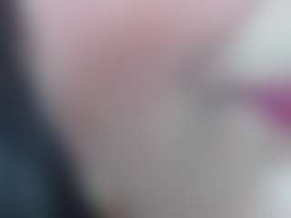 Live cam show with erika-lois - Thick on liverealitysex.com