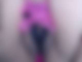 Live cam show with erika-lois - Solo on Gym Cam Girls