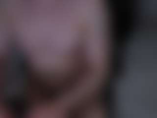 Live cam show with antawnata - Muscular on StripNow