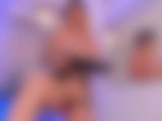 Live cam show with CleoJhonson - Shaved Pussy on SquirtSoMuch