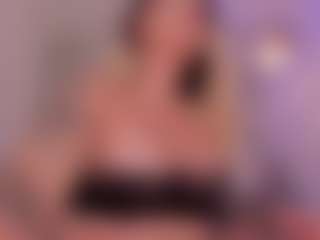 CleoJhonson's Live Sex Cam Show