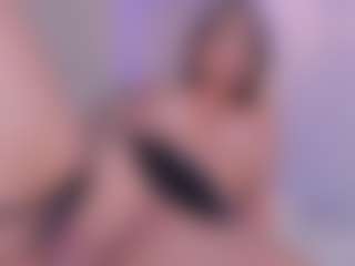 CleoJhonson's Live Sex Cam Show