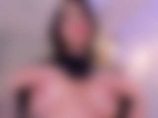 CleoJhonson's Live Sex Cam Show
