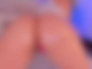 Live cam show with CleoJhonson - Anal Toys on Camsoda